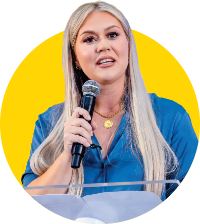 Ellen Martinelli discursando